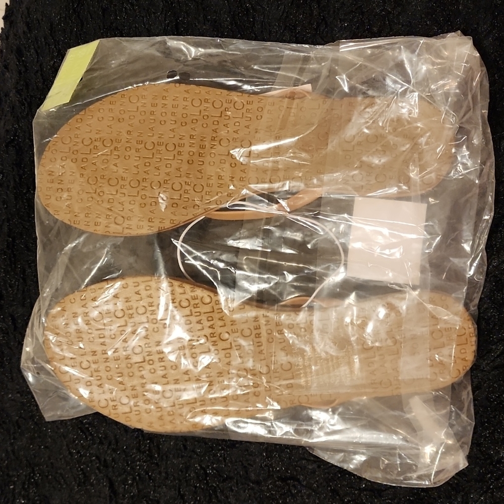 LC Conrad Sandals - Picture 4 of 4